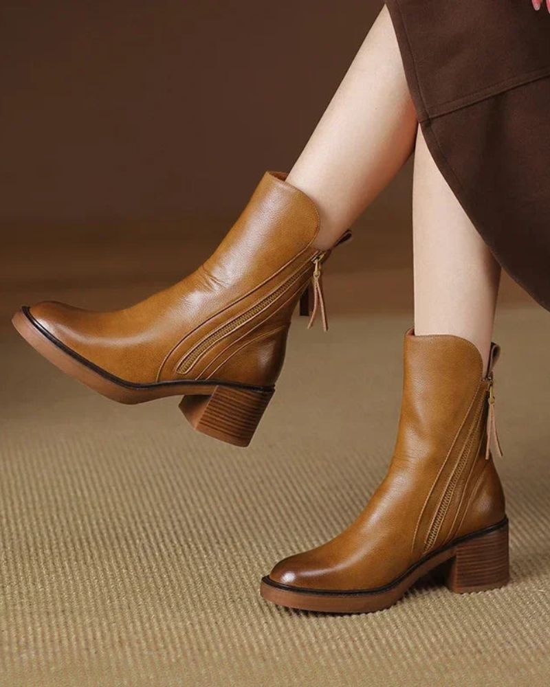 Bottines en cuir à talon moyen