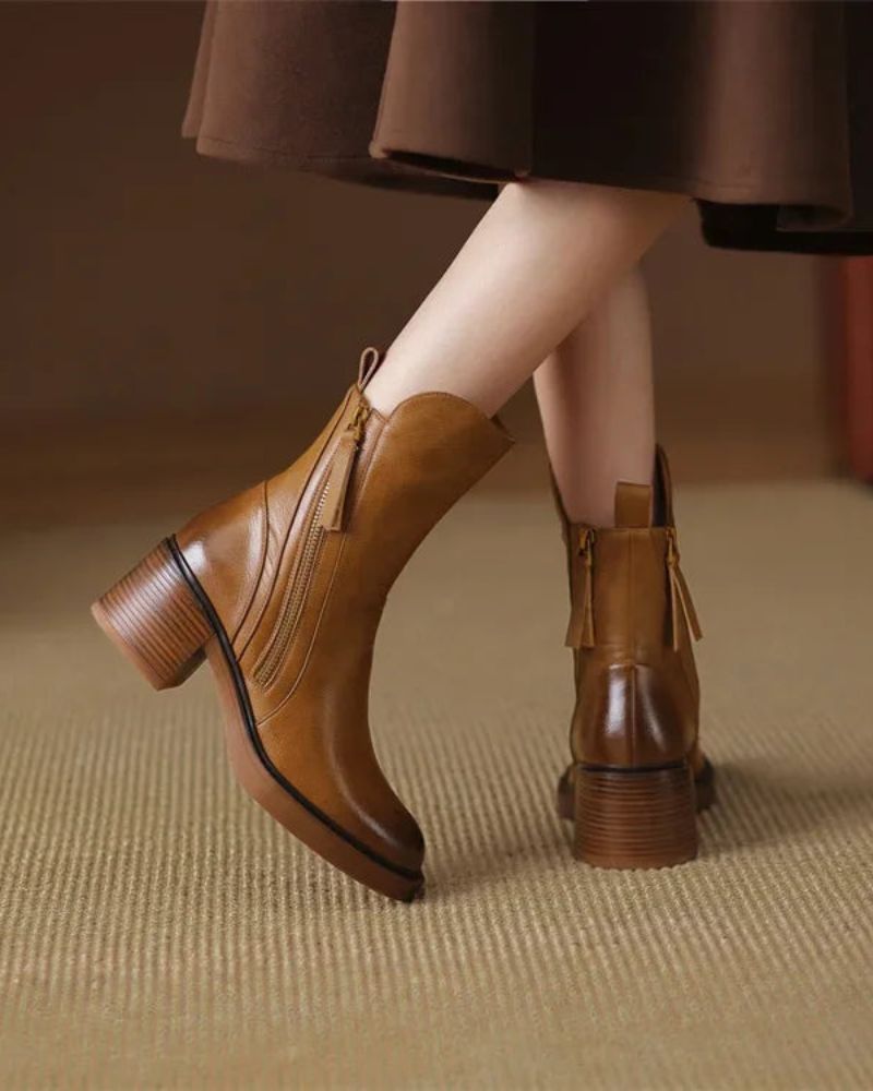 Bottines en cuir à talon moyen