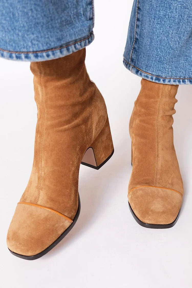 Bottes Modernes Contrastées